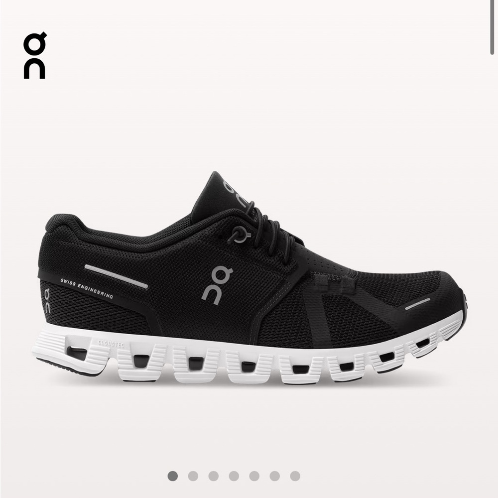 On cloud 5 black and white sneakers